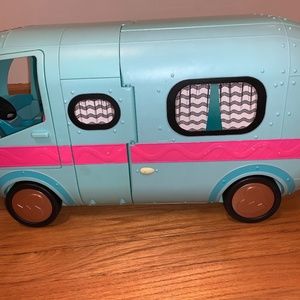 L.OL Surprise Glamper